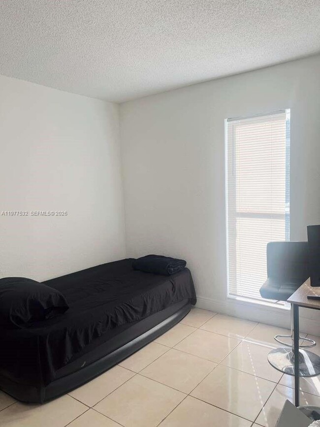 Photo - 4435 Treehouse Ln Unit 27 H