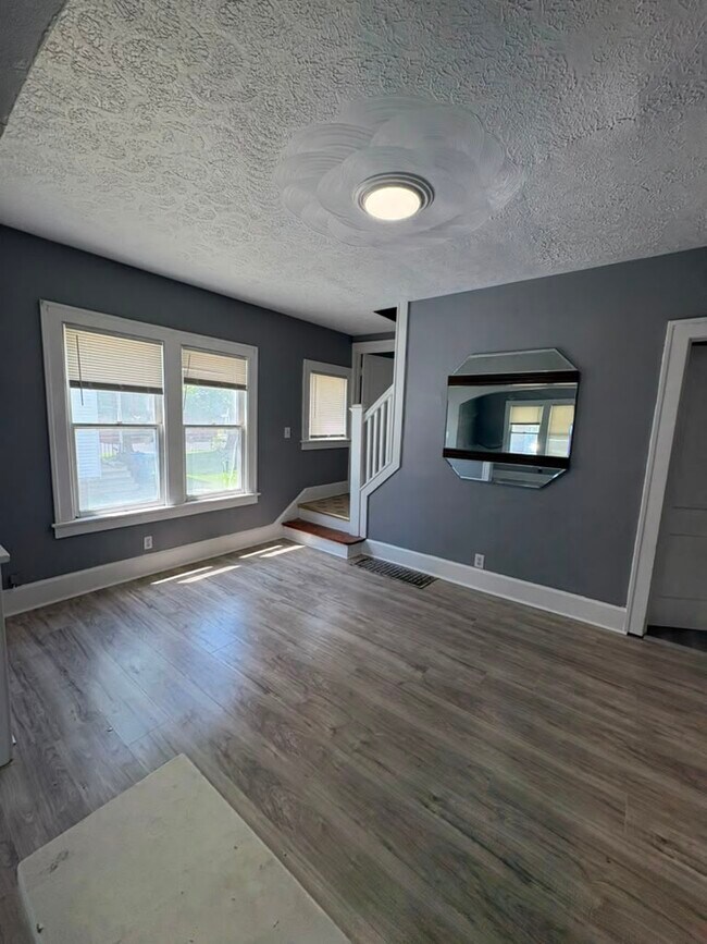 Photo - 1302-04 W 5th Unit 1304