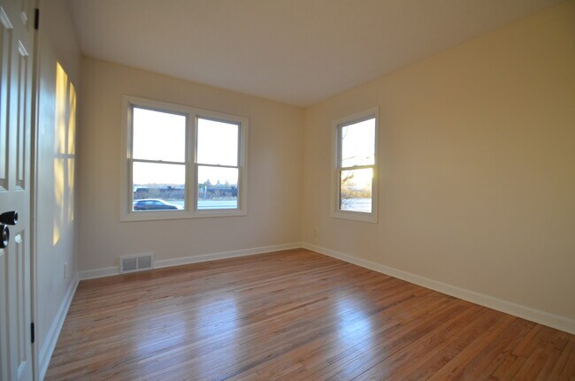 Photo - 612 Highway 55