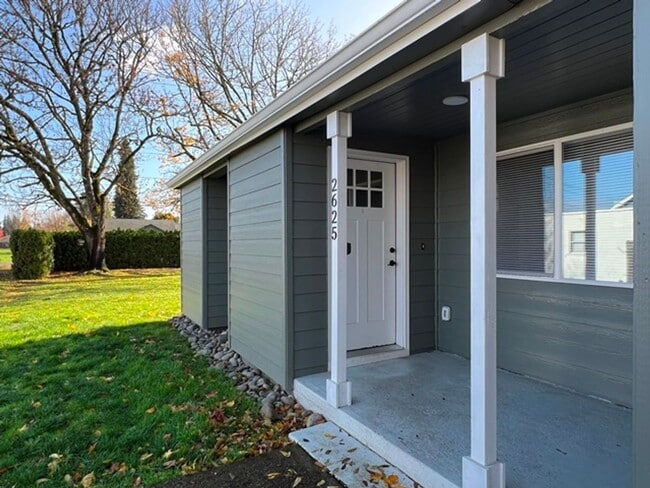 Photo - 3Bd/2Ba Two Story House - Available Now!