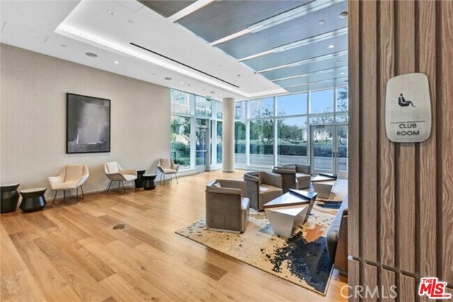 Photo - 877 Francisco St Unidad 2107