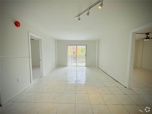 Building Photo - 4717 NW 7th St Unit 209-10 Rental