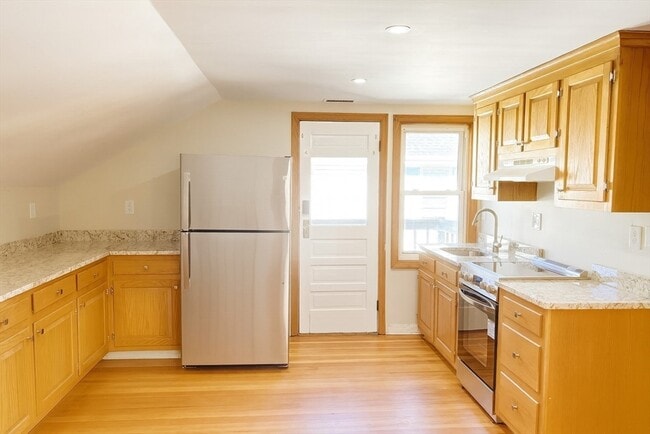 Photo - 44 Ferndale Rd Unit 2