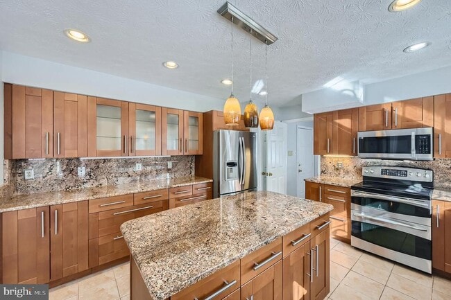 Photo - 8 Sapphire Hill Ct