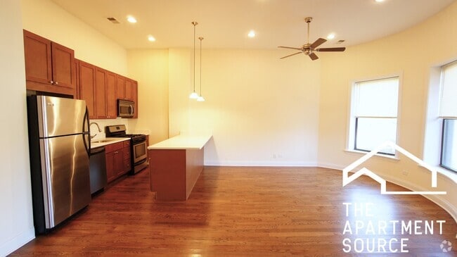 Building Photo - 2836 N Albany Ave Rental