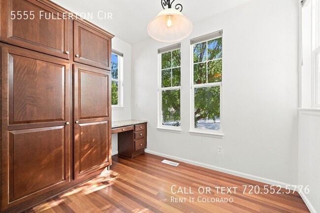 5555 Fullerton Cir