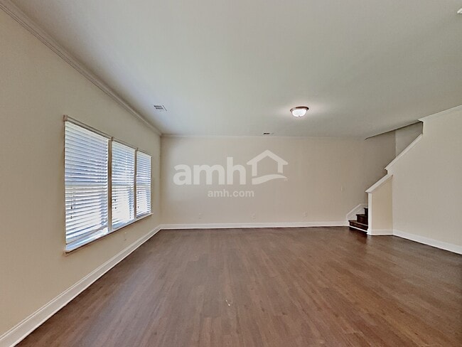 Photo - 2505 Beal St