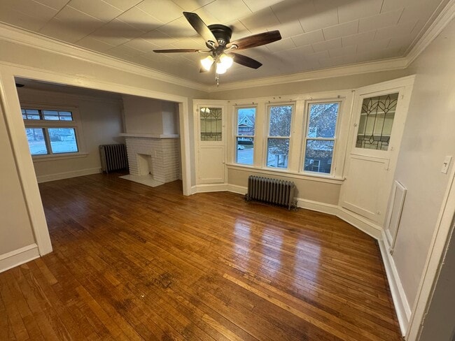 Photo - 12611 Franklin Blvd Unidad #2