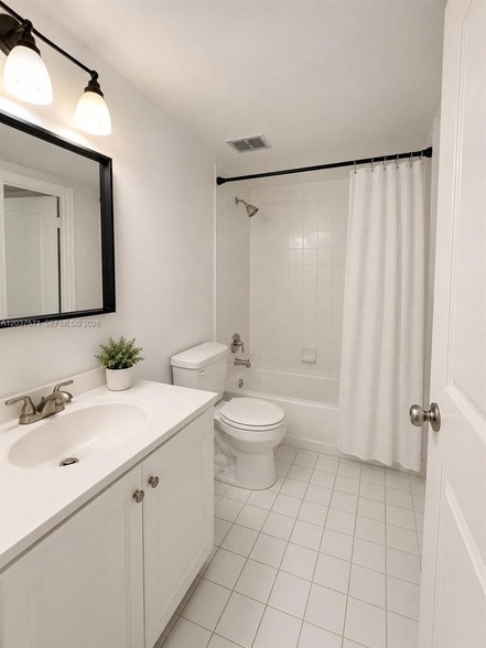 Photo - 6886 N Kendall Dr Unit D407