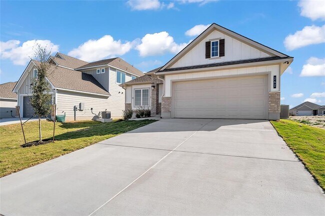 Photo - 262 Boatright Blvd