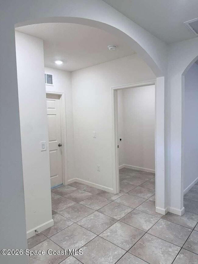 Photo - 609 Concha St NW