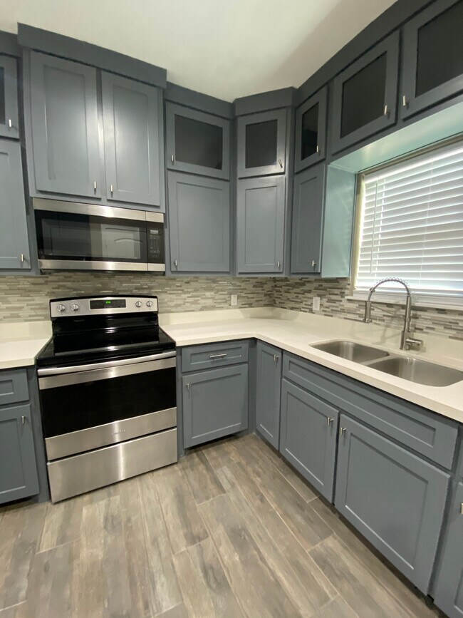 Photo - 2005 Harrison St Unit 2