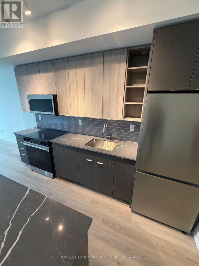 Photo - 2075 Lakeshore Rd. Unit 2005