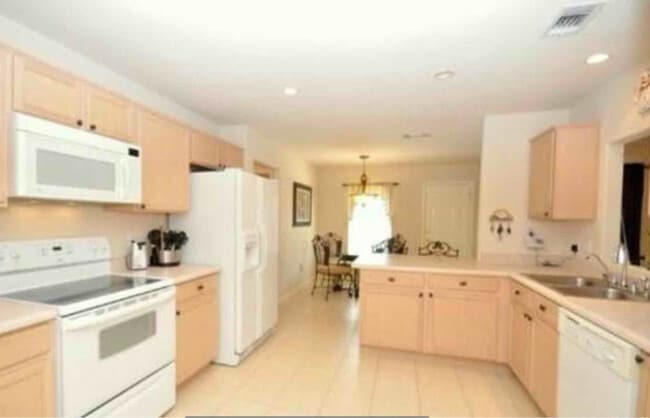 Photo - 9008 Gainsborough Dr