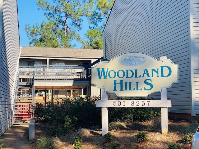Woodland Hills - Woodland Hills Apartments