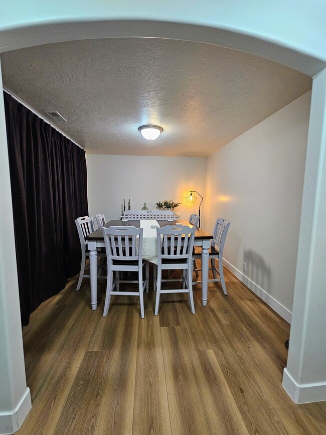 Photo - 2835 W 500 N