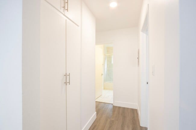 Photo - 1043 N Genesee Ave