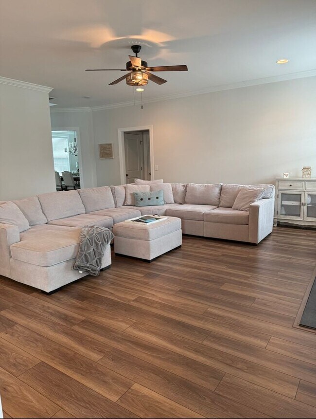 Photo - Luxury Living in Simpsonville – Spacious Home with Premium Amenities