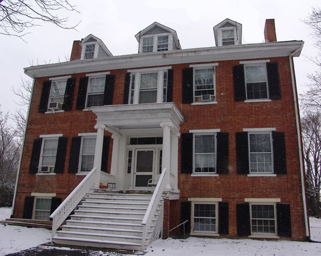 Building Photo - The Crows Nest Rental
