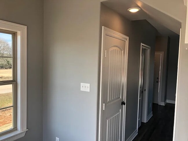 Photo - 5927 East Highway 80 Longview, Texas, 75605