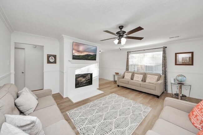 Photo - 20403 Blue Juniper Dr