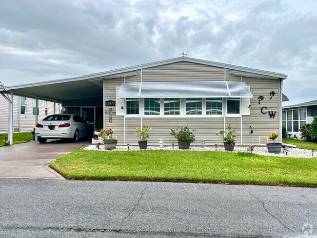 Building Photo - 10911 Tumbleweed Dr Rental