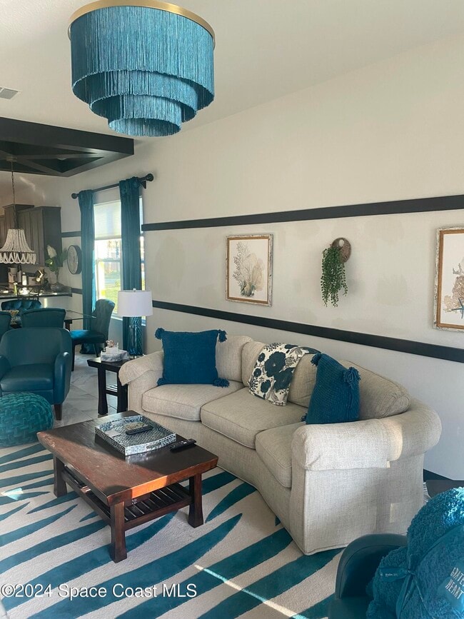 Photo - 766 Simeon Dr