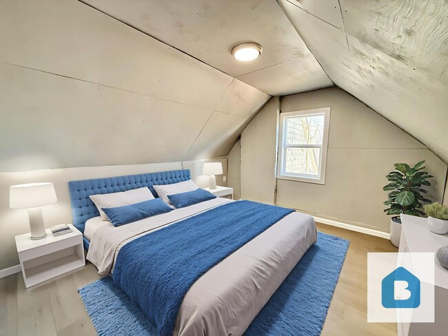 Photo - 1041 Lake Ave Unit 5