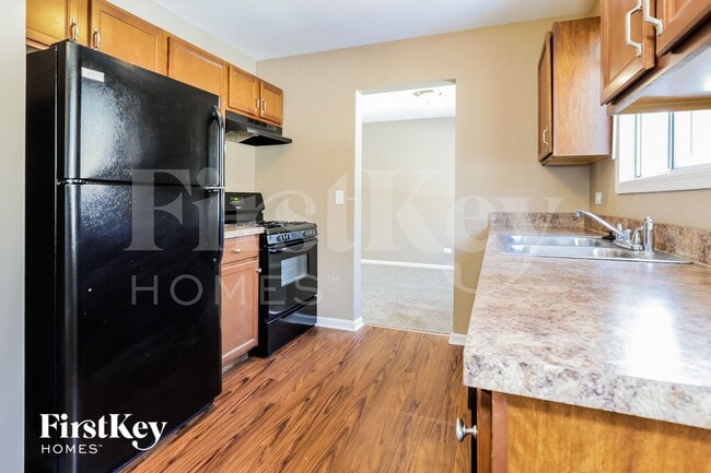 Photo - 1143 Greensfield Dr