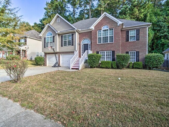 6 Bedroom Single Family Home in Acworth - 6 Bedroom Single Family Home in Acworth