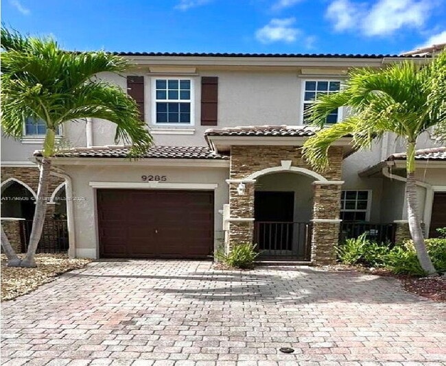 Building Photo - 9285 SW 220th Terrace Rental