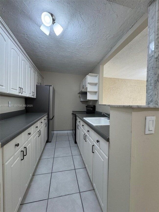 Photo - 10500 SW 108th Ave Unit B315