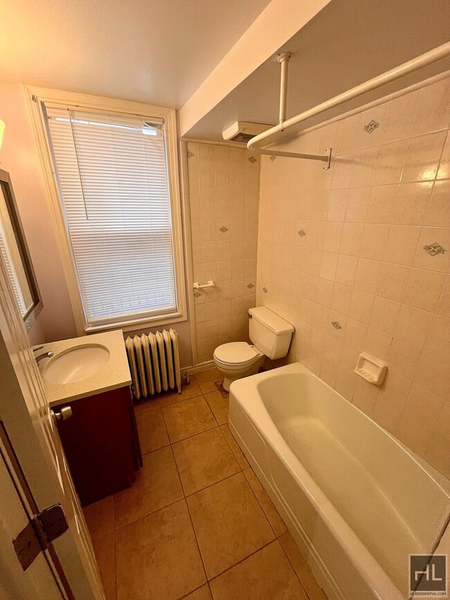 Photo - Park Hill Ave, YONKERS, Unit 1