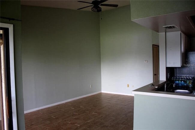 1340 Stearman Ct Unit 14