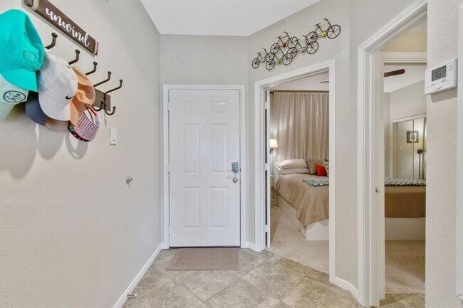 Photo - 12800 Melville Dr Unidad A307