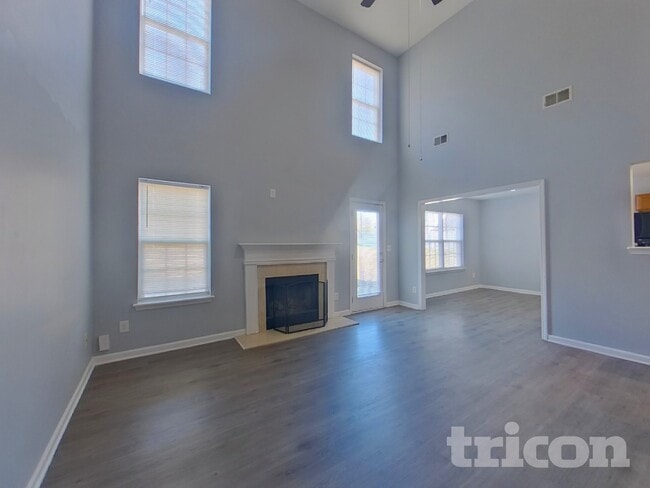 Photo - 1430 Rheo Ct NW