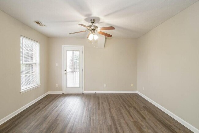 Photo - 1640 Golf Club Ln