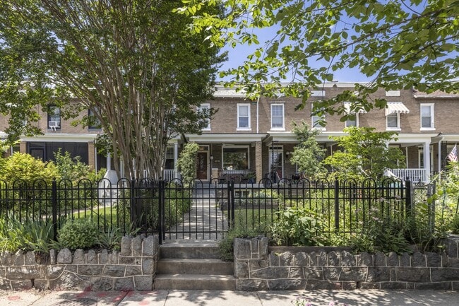 Building Photo - 1818 Potomac Ave SE Rental