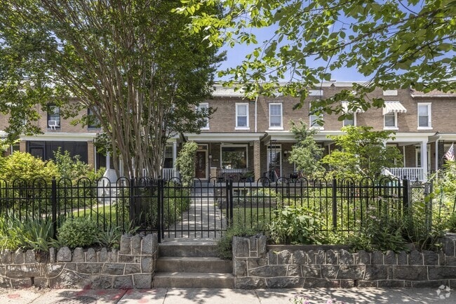 Building Photo - 1818 Potomac Ave SE Rental