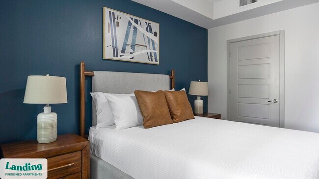 Photo - 2323 E Highland Ave Unidad 1502