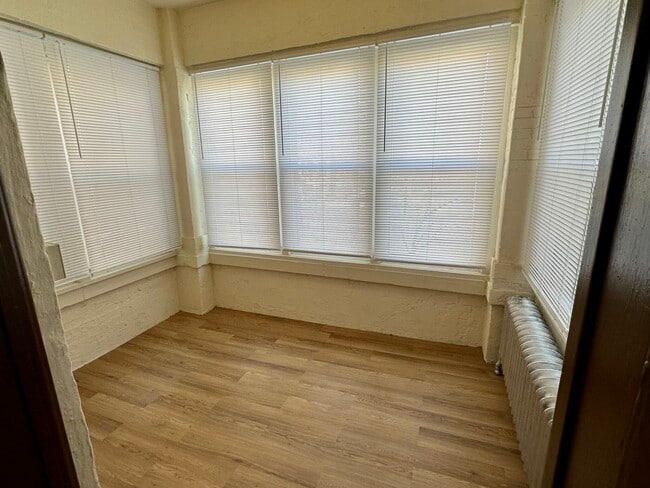 Photo - 857 W Lawrence Ave Unit 1E