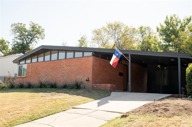 Photo - 3259 Binyon St
