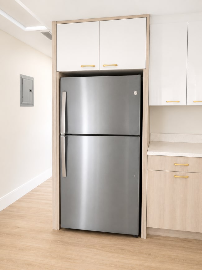 Photo - 318 W Runyon St Unit 3