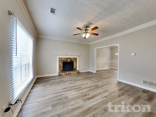 Photo - 1475 Watercrest Cir