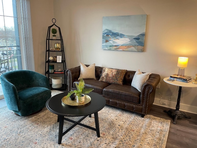 Building Photo - 2875 Olentangy River Rd Rental