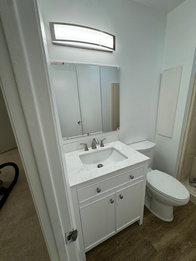 Photo - 933 Bancroft Pl