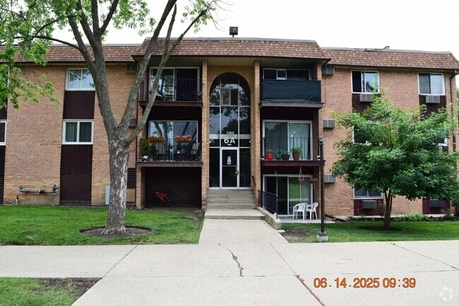 Building Photo - 1180 Meadow Ln Unit 206 Rental