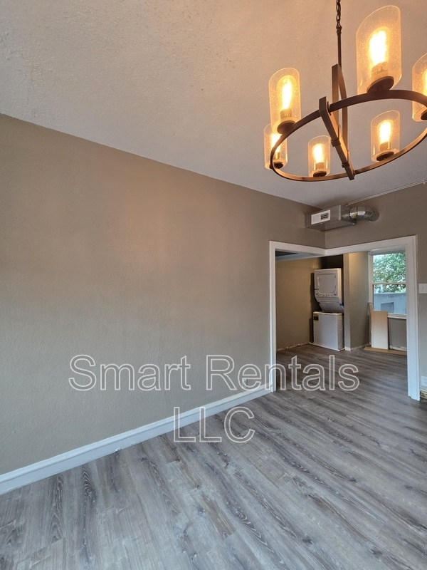 Photo - 4209 Ellenwood Ave