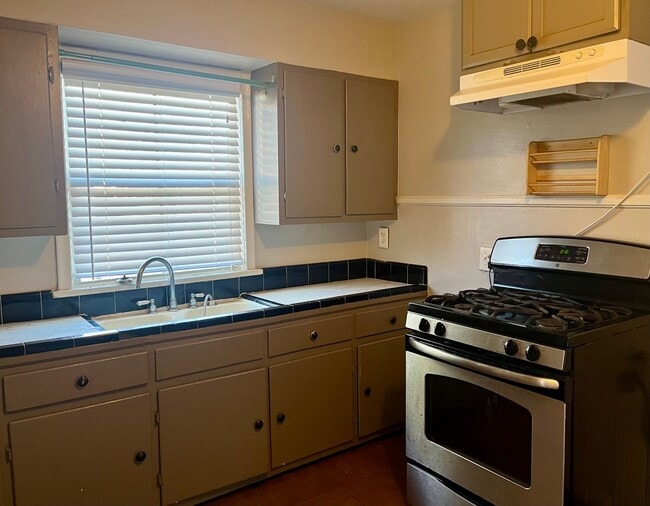 Photo - Great location in Garden District seconds from Downtown and LSU!