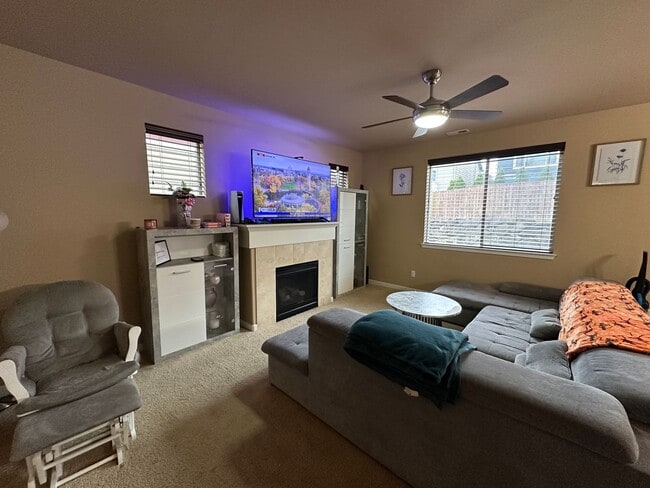 Photo - 1435 Farina Lp SE